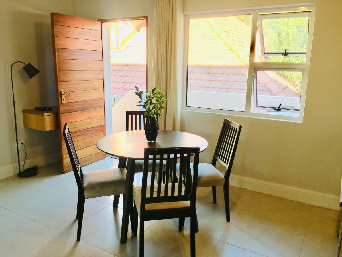Kilkenny Cottages 2 Bedroom Unit โจฮันเนสเบิร์ก ภายนอก รูปภาพ