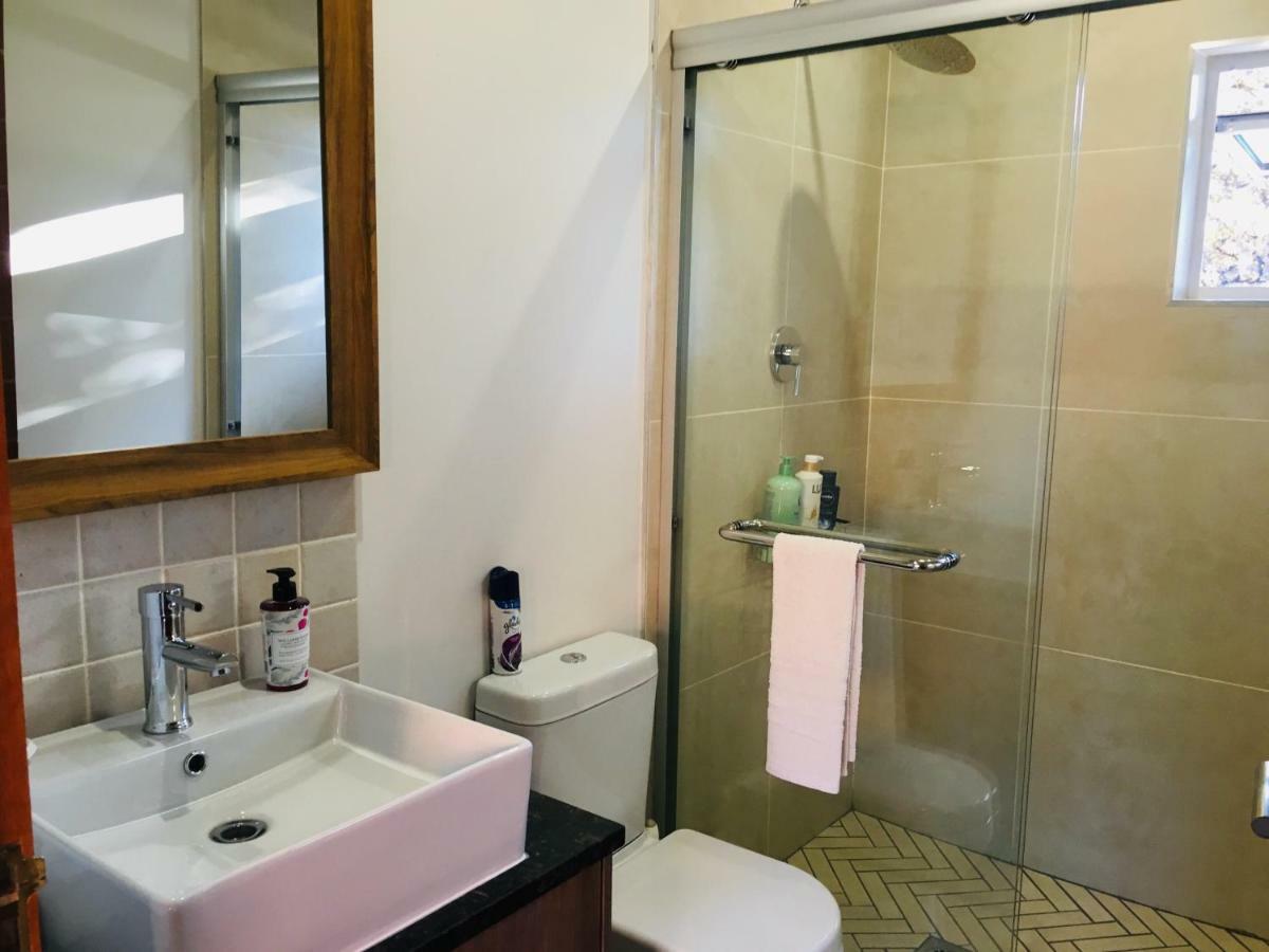 Kilkenny Cottages 2 Bedroom Unit โจฮันเนสเบิร์ก ภายนอก รูปภาพ